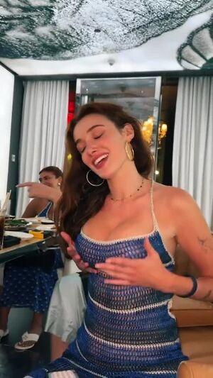 Olivia OBrien photo 373