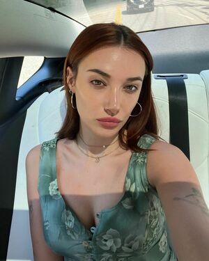 Olivia OBrien photo 432