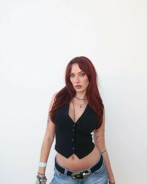 Olivia OBrien photo 556