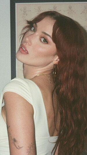 Olivia OBrien photo 574