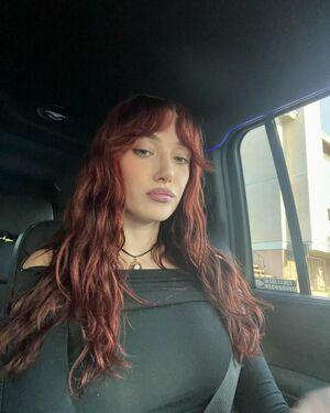 Olivia OBrien photo 595