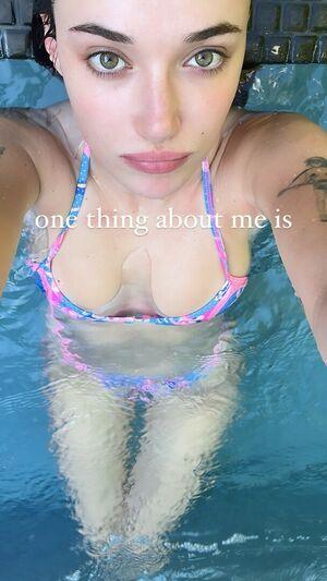 Olivia OBrien photo 601