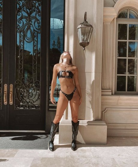Olivia Ponton photo 61