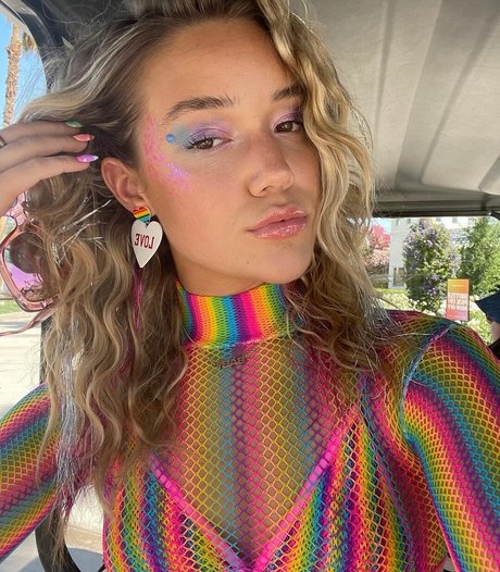 Olivia Ponton photo 151