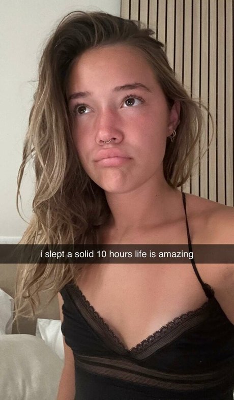 Olivia Ponton photo 520
