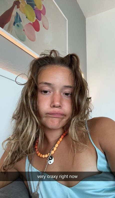Olivia Ponton photo 600