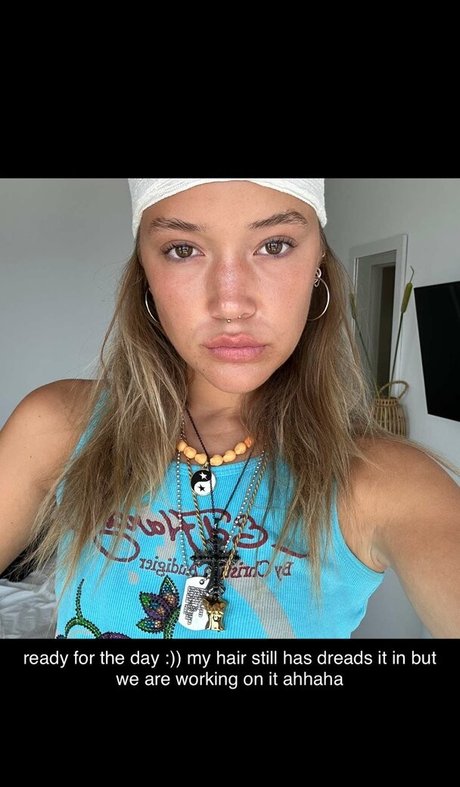 Olivia Ponton photo 664