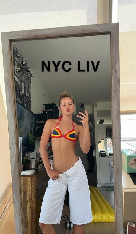 Olivia Ponton photo 681