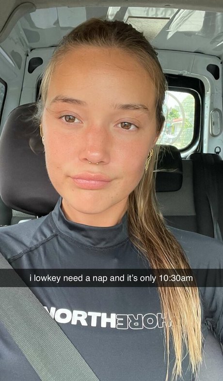Olivia Ponton photo 738
