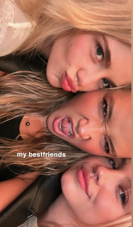 Olivia Ponton photo 747
