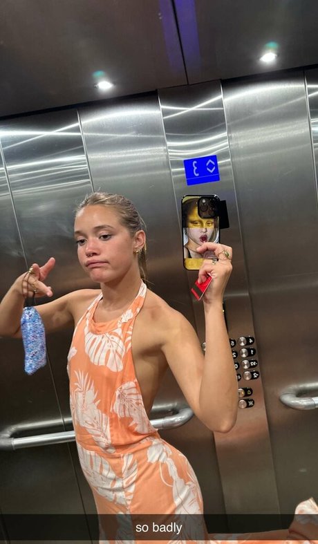Olivia Ponton photo 758