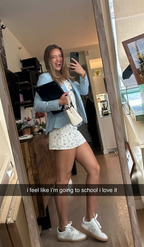 Olivia Ponton photo 803