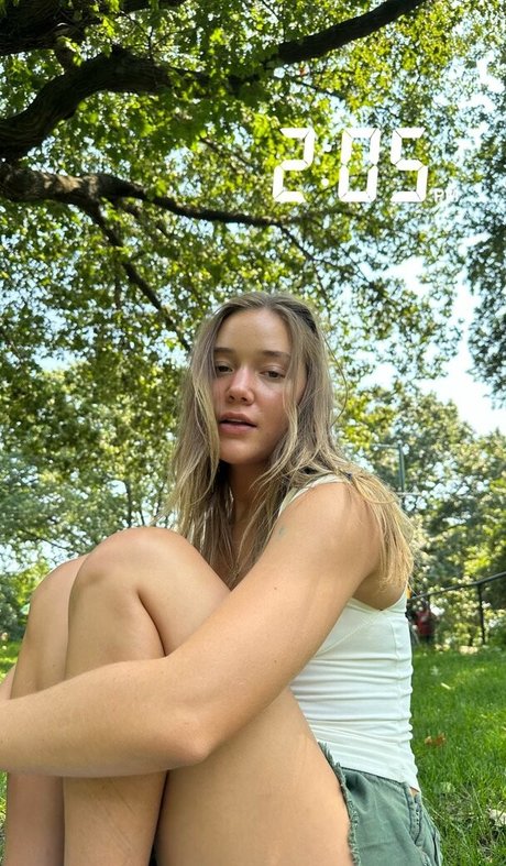 Olivia Ponton photo 810