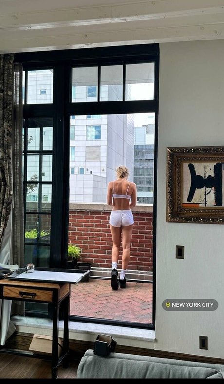 Olivia Ponton photo 837