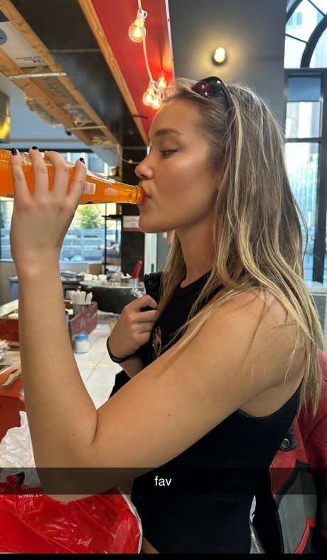 Olivia Ponton photo 839