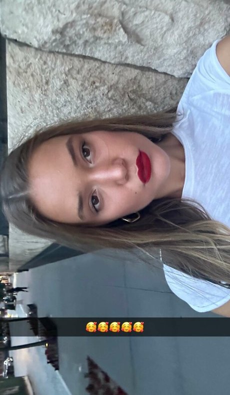 Olivia Ponton photo 844