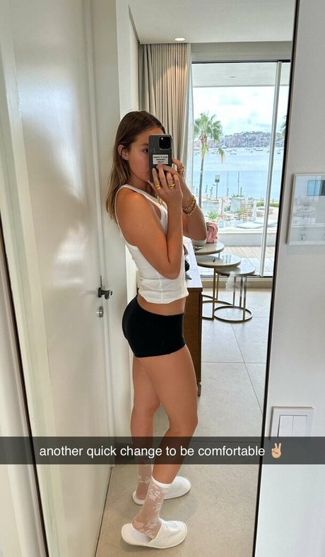 Olivia Ponton photo 850