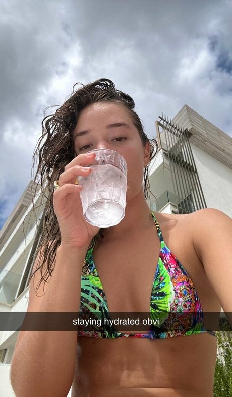 Olivia Ponton photo 852