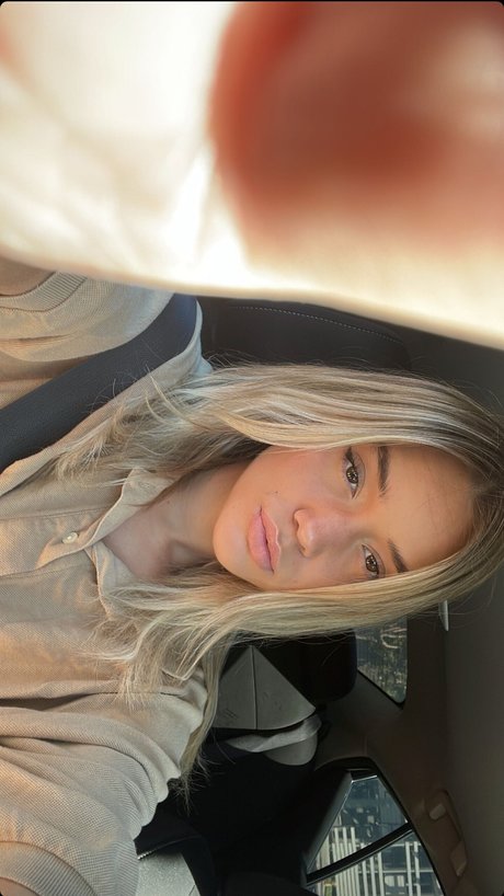 Olivia Ponton photo 1015