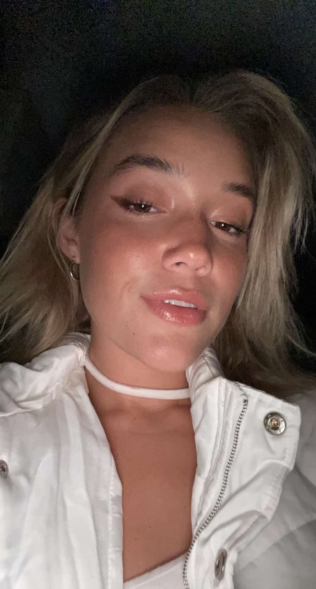 Olivia Ponton photo 1110