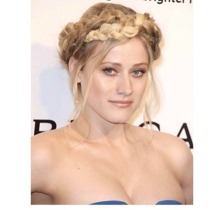 Olivia Taylor Dudley photo 8
