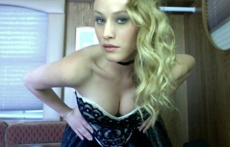 Olivia Taylor Dudley photo 37