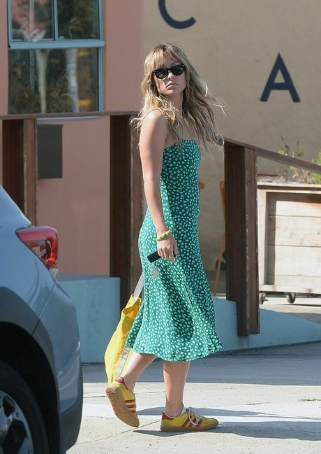 Olivia Wilde photo 788
