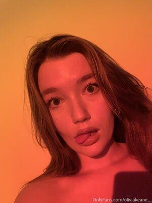 oliviakeane__ photo 4