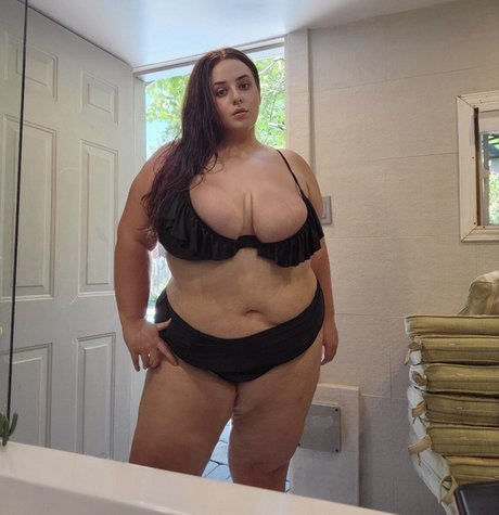 BBW-OliviasWorld95 photo 3