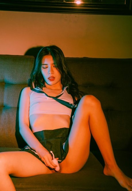 Onlycarlyn photo 12