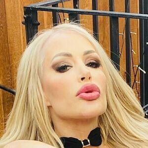 Profile photo of onlykelemenanna