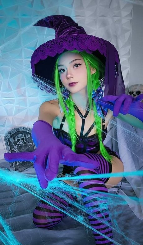 Otaku Jennii photo 16