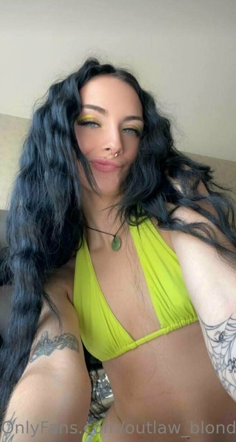 Outlaw_blonde photo 321
