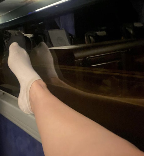 Oznur Guven photo 14