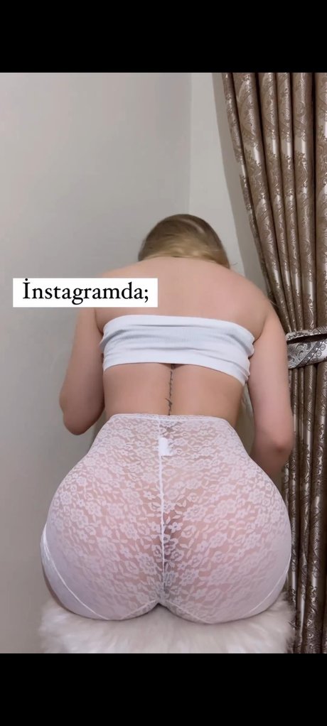 Oznur Guven photo 99