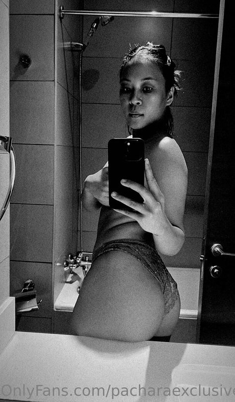 Pacharaexclusive photo 29