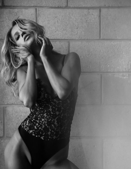 Paige Watkins photo 9