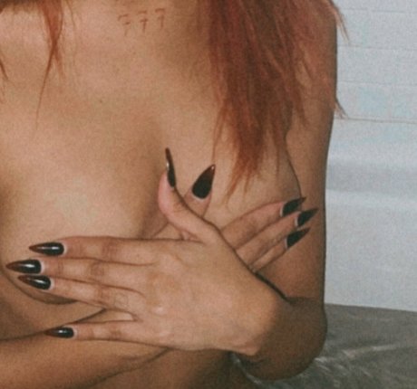 Paintjunkbunny photo 32