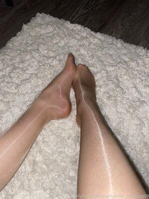 pantyhose_princess99 photo 109