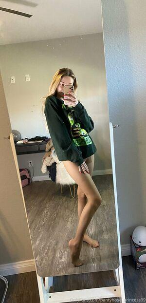 pantyhose_princess99 photo 166