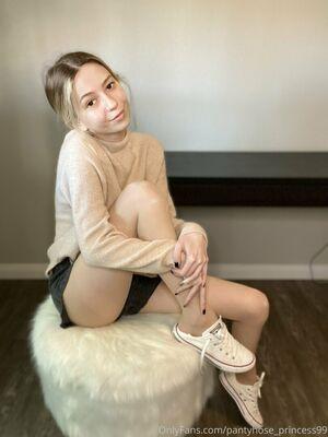 pantyhose_princess99 photo 192