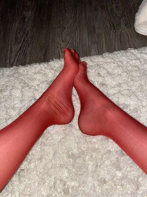 pantyhose_princess99 photo 300
