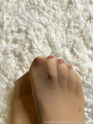 pantyhose_princess99 photo 370
