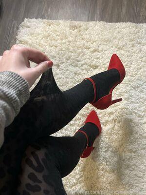 pantyhose_princess99 photo 380