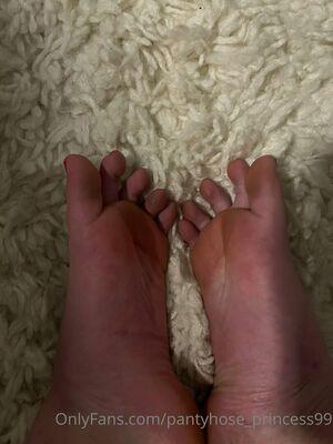 pantyhose_princess99 photo 392