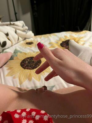 pantyhose_princess99 photo 433