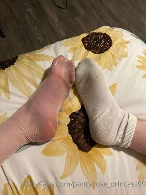 pantyhose_princess99 photo 435