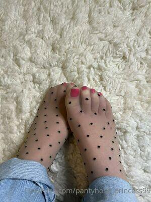 pantyhose_princess99 photo 437