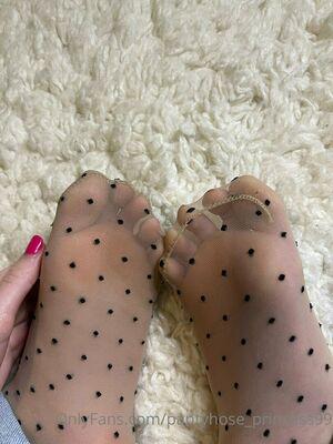 pantyhose_princess99 photo 438