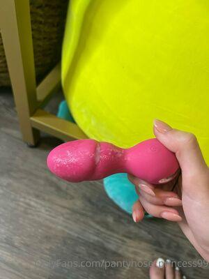 pantyhose_princess99 photo 550